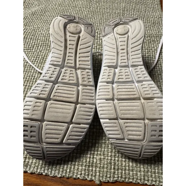 Underarmour‎ Women's Charged Impulse Knit Sneakers Light Grey And White Size 7.5 - Image 5