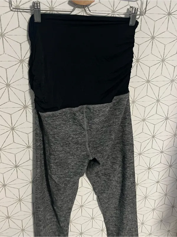 Beyond Yoga Charcoal Spacedye Maternity Legging Gray Size M - Image 7