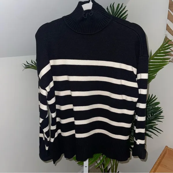Zara Women Zip Turtleneck Sweater Ecru/Black Striped Knit Fall Winter Size Large - Image 2