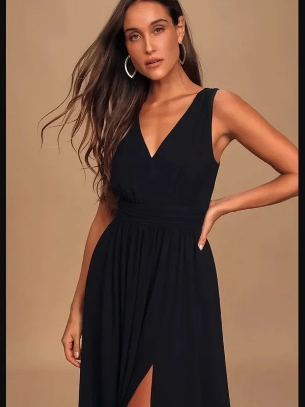 Lulu's Elegant Black V-Neck Maxi Dress with Front Slit - Image 2