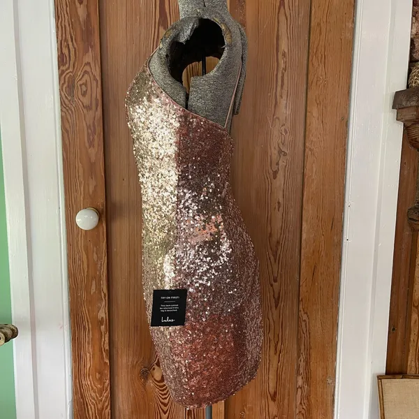 NWT Lulus Gold Sequin Bodycon Mini Dress Spaghetti Strap Party Night Out~S 💚🍄 - Image 5