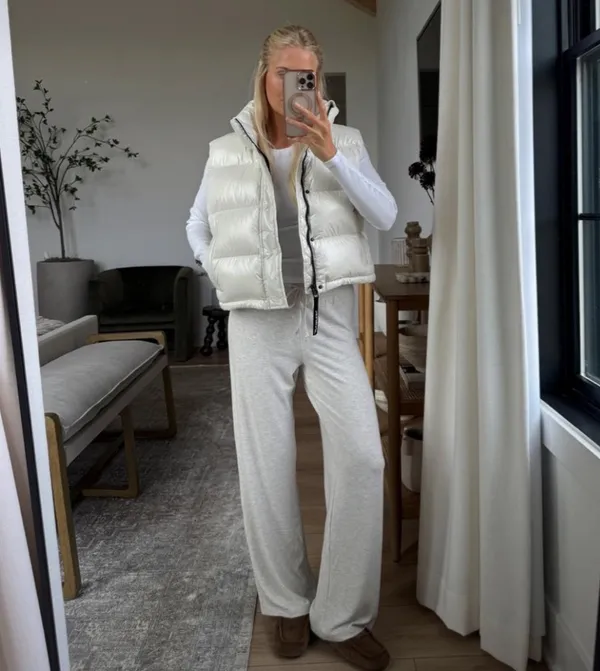 Aritzia super puff jacket vest - Image 4