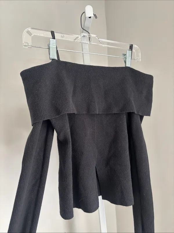 Abercrombie & Fitch Ribbed Knit Off-The-Shoulder Cutaway Sweater Black Size M - Image 5