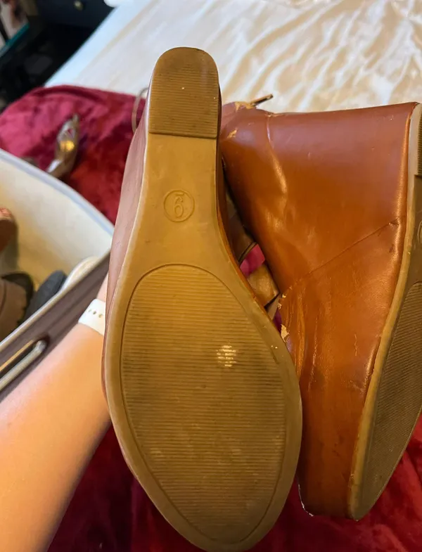 Tan Sandal Heels Size 9 - Image 3