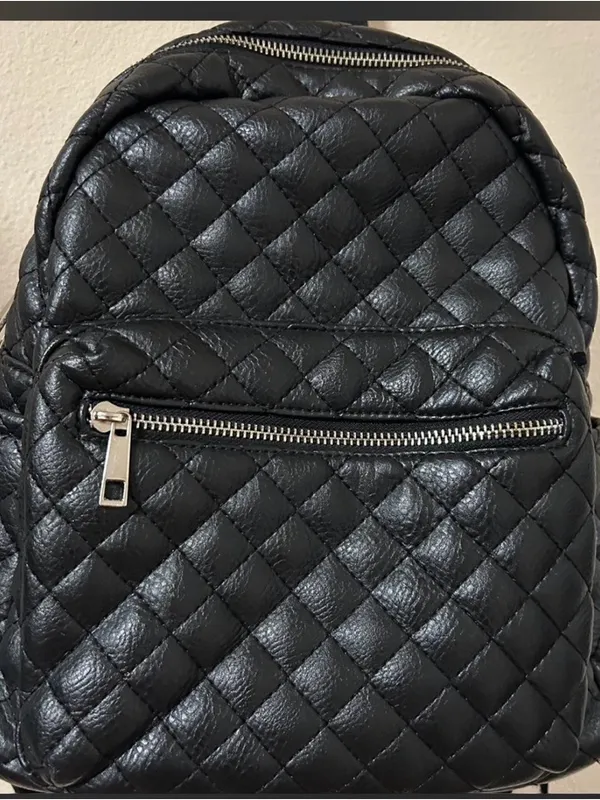 Quilted Black Women's Backpack with Front Zip Pocket - Image 7