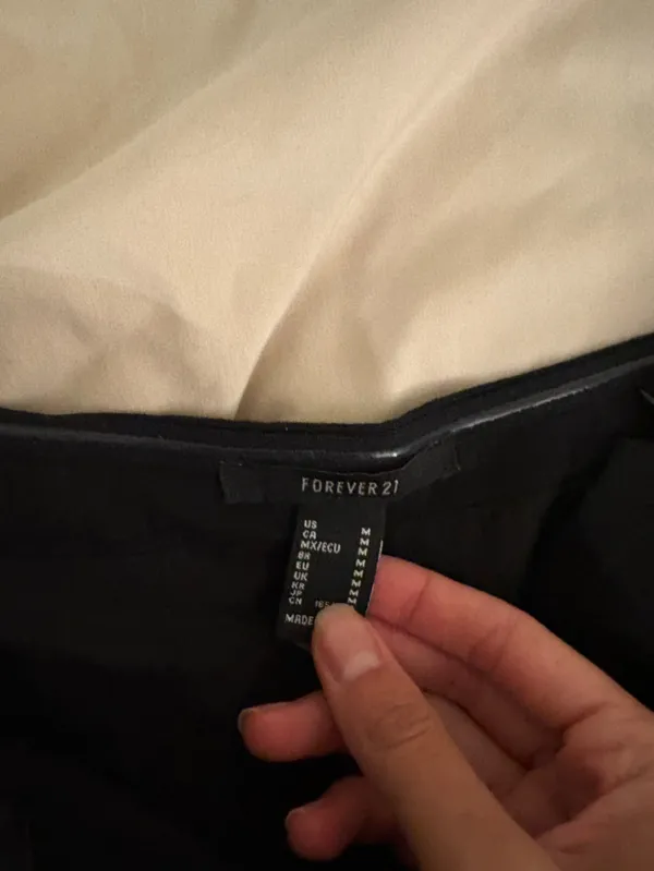Forever 21 Women’s Black Mini Bubble Skirt - Image 2