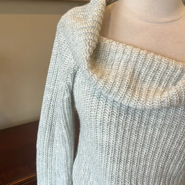 Oversized Cowl Drape Neck Light Gray Crochet Sweater Size XS - Image 2