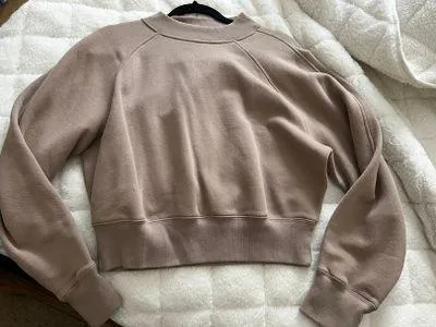 Abercrombie Cropped Crewneck - Image 2