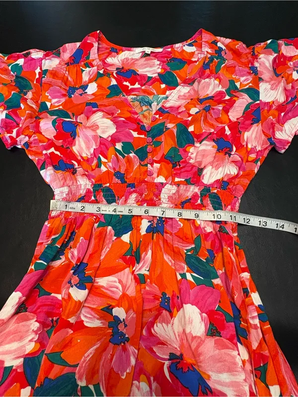 Abel the Label floral print dress with smocked waist and a high-low hem size M - Image 9