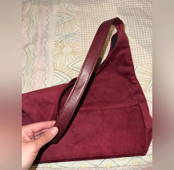 New Faux Suede Slouchy Hobo Bag & Pouch Multiple: Colors: burgundy Faux Suede Bag Faux Leather Pouch Size Measures 14.17x12.2x5.12 Inches No refunds or cancellations - Image 7