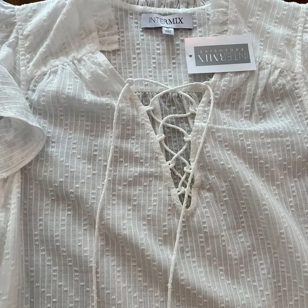 Intermix‎ Florance Flutter Sleeve Blouse NEW With Tags - Size S. - Image 4