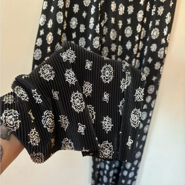 Vintage Pleated Pants – COIN High Rise Black/White 90s Art Teacher Style - Image 5