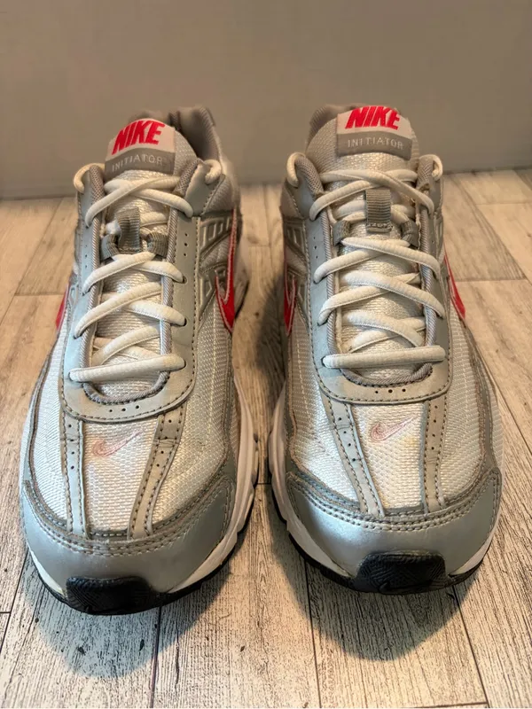 Nike Womens Inititator 394053-101 Gray Running Shoes Sneakers Size 8.5M - Image 3