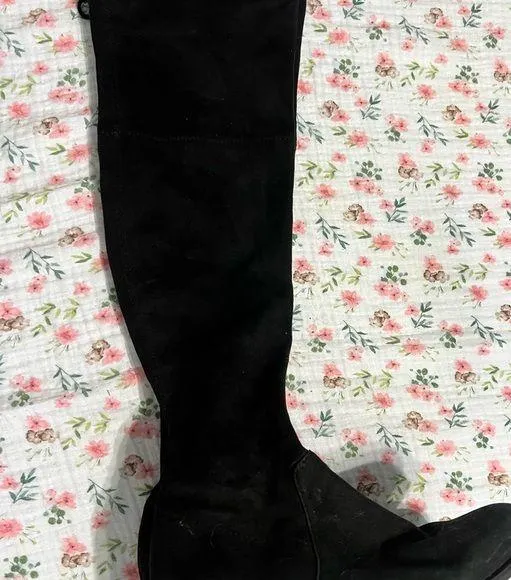Black Women's thigh High Boots Size 8.5 - Image 2