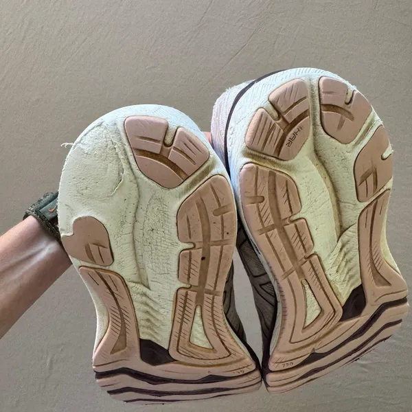 ASICS GT-2000 10 Sneakers - Image 12
