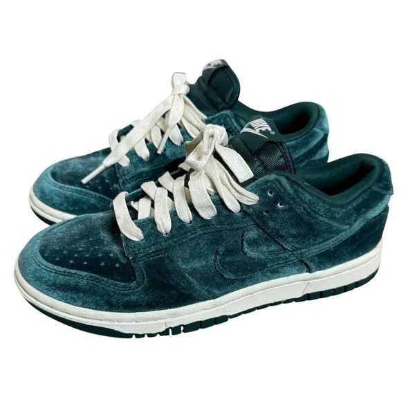 Nike Dunk Low Green Velvet Sneakers Shoes Womens Size US 6 Atomic Teal - Image 2