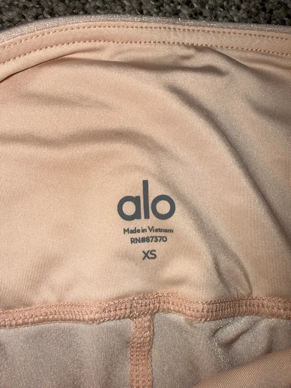 Alo Yoga High-Waist Posh Legging in Nectar, Size XS - Image 4