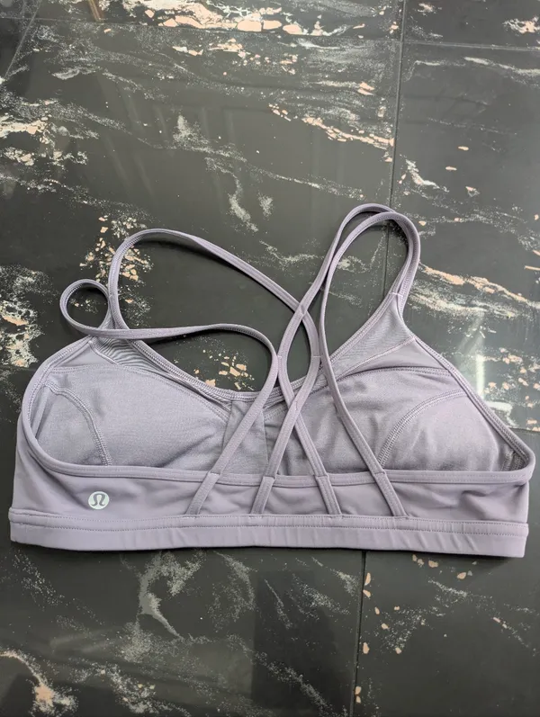 Lululemon Athletica Lilac Anew Bra Size 8 - Image 3