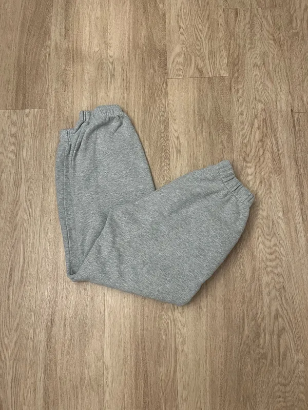 brandy melville sweatpants  - Image 4