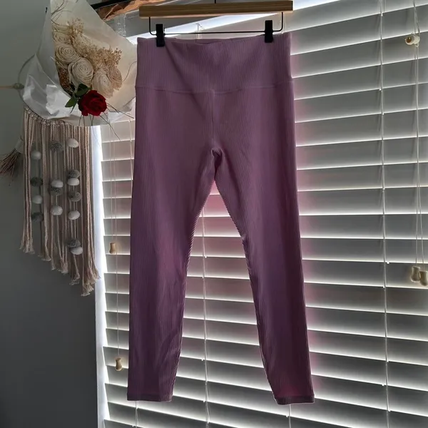 Athleta Elation Rib Tight Leggings Pink Size Large - Image 2