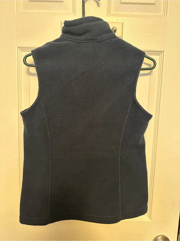 Patagonia Navy Blue Fleece Vest - Image 6