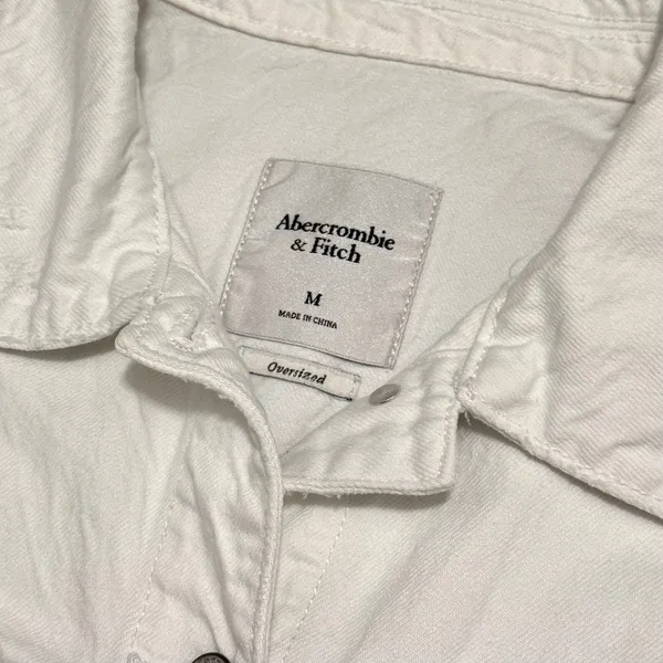 Abercrombie & Fitch White Denim Trucker Jacket Oversized Fit Medium - Image 4