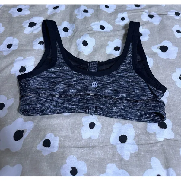 Lululemon sports bra - Image 3