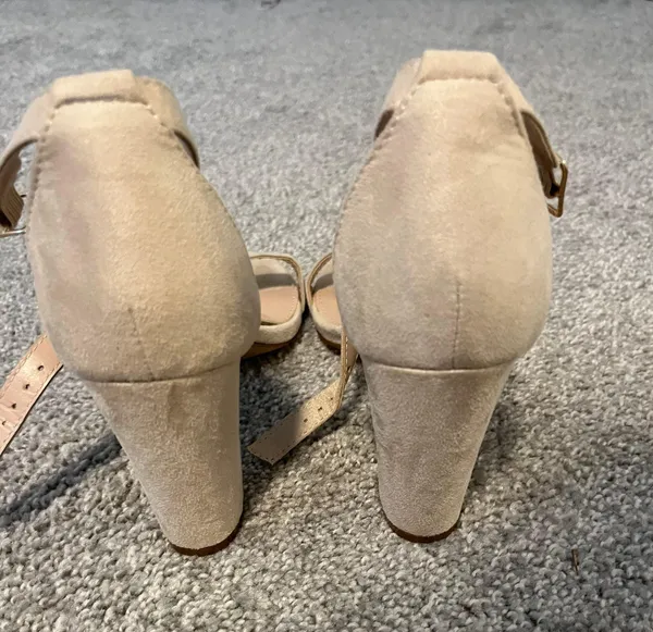 Boutique heels Tan Size 8.5 - Image 4