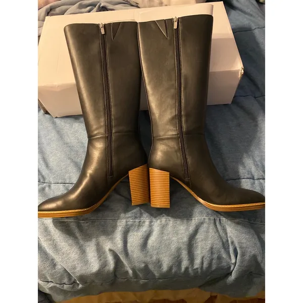 Marc Fisher Gabey Black Leather Knee High Boots Size 10M Block Heel Zip-Up New - Image 2