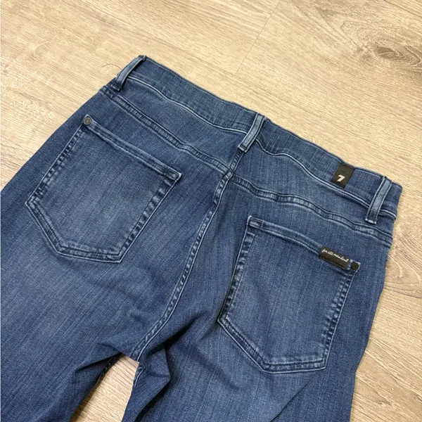 •7 For All Mankind• Slimmy Tapered Jeans - Image 7