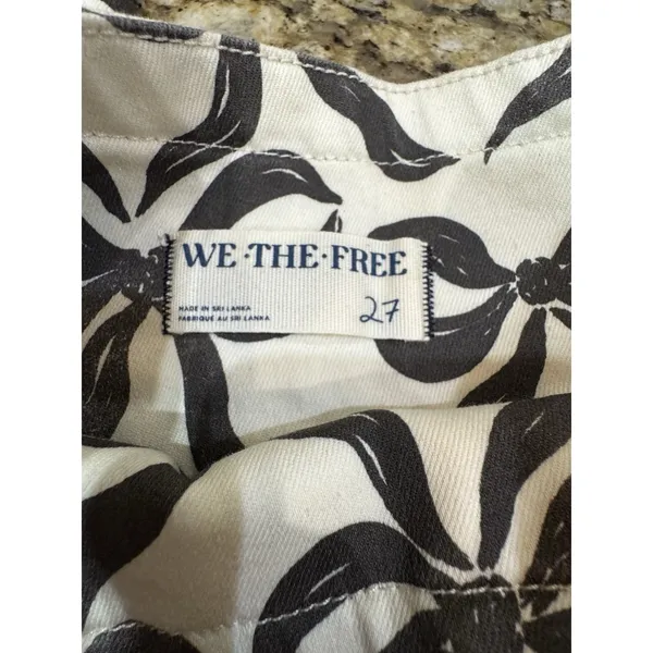 Free People Spotlight Printed High Rise Wide Leg Jeans We the Free Size 27 Bows - Image 5