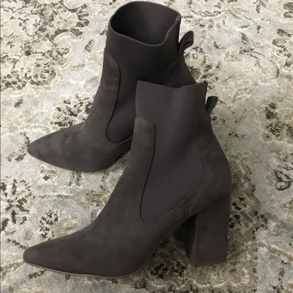 So NICE suede leather booties🤎🤎 - Image 11