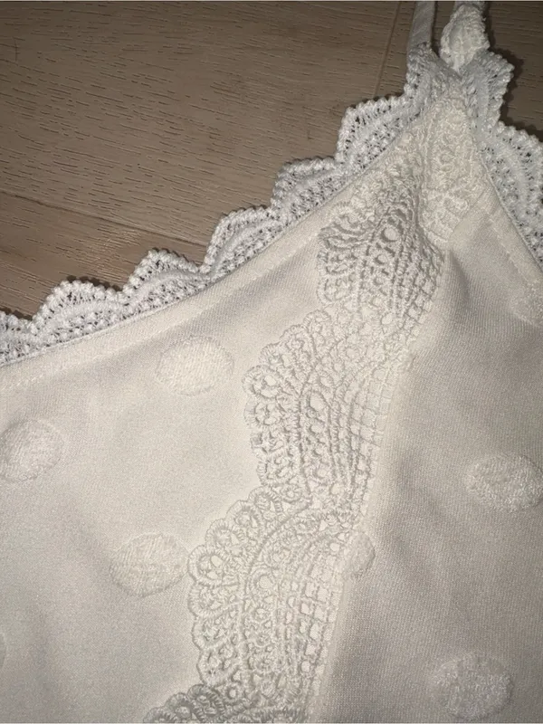 mine White Lace - Image 3