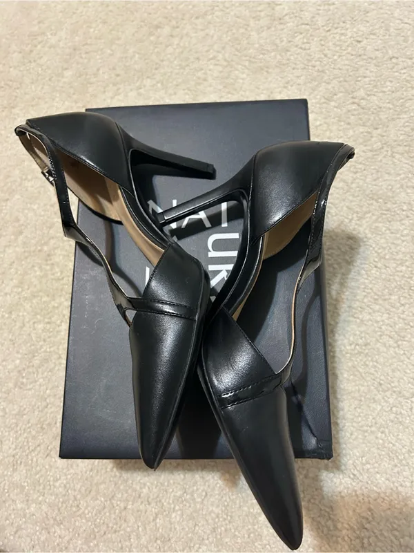 Black Women's Pointed - Image 3