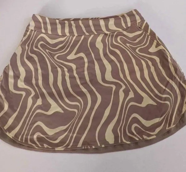 Outdoor Voices Skort/Skirt in Pampas Swirl - Image 3