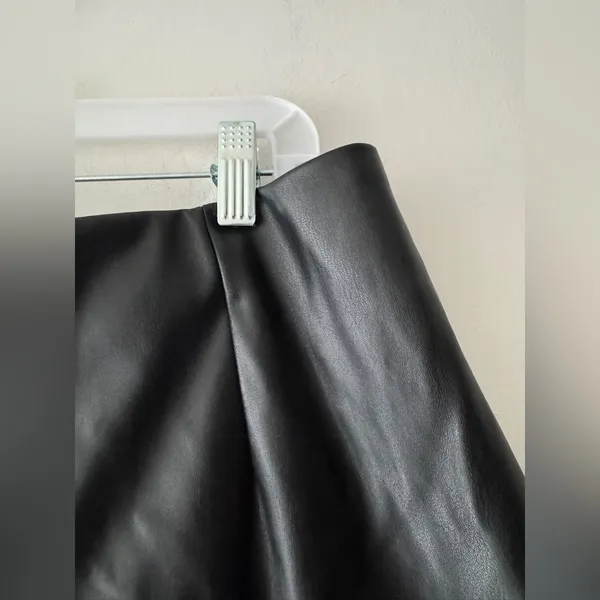ASOS Black Faux Leather Mini Skirt Curved‎ Hem - Image 3