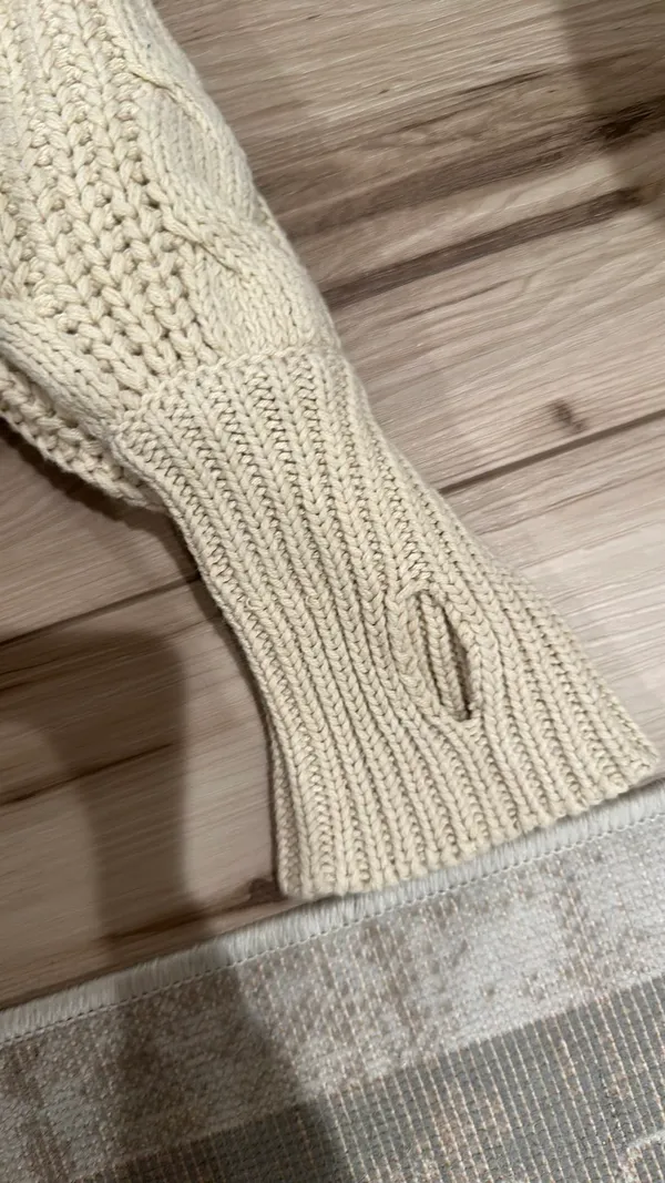 Grey Bandit Sweater - Image 3