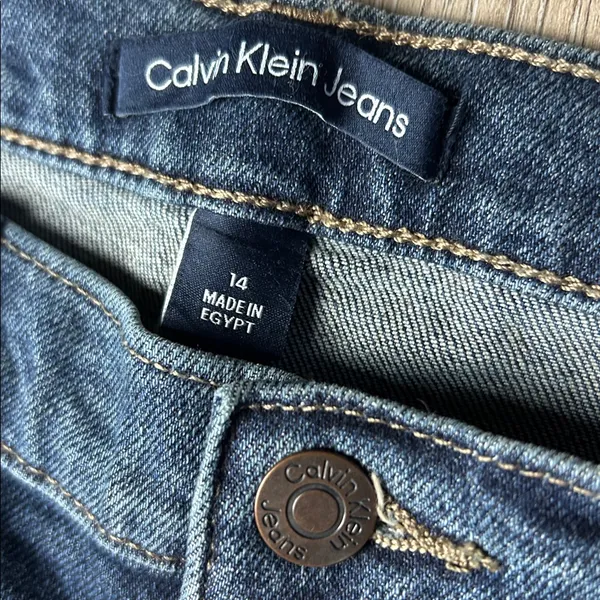 Calvin Klein Straight Leg Jeans Size 14 - Image 9