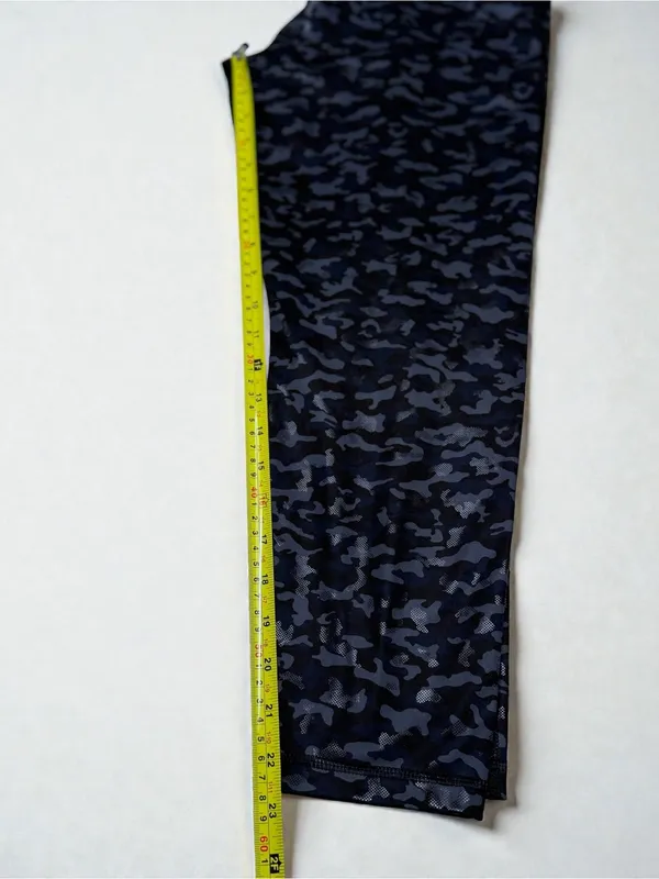 GAP Navy &‎ Dark Blue Camo Leggings - Image 5