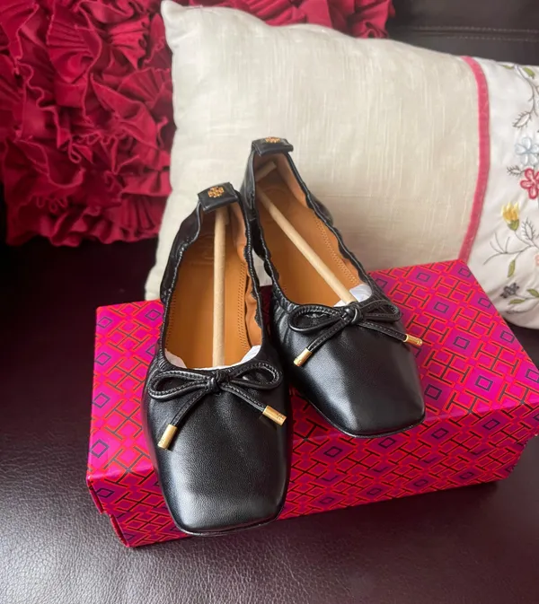 Tory Burch square toe bow ballet nappa leather color black NIX size 8 - Image 4