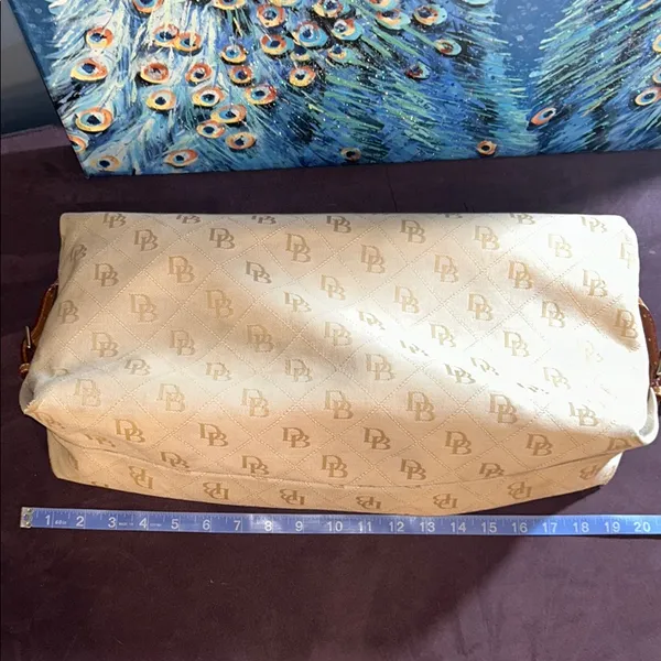Vintage Dooney & Bourke Cream Monogram Large Hobo Shoulder Bag - Image 15