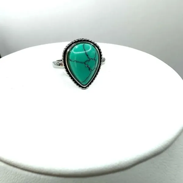 Green/blue teardrop silver tone ring Green - Image 8