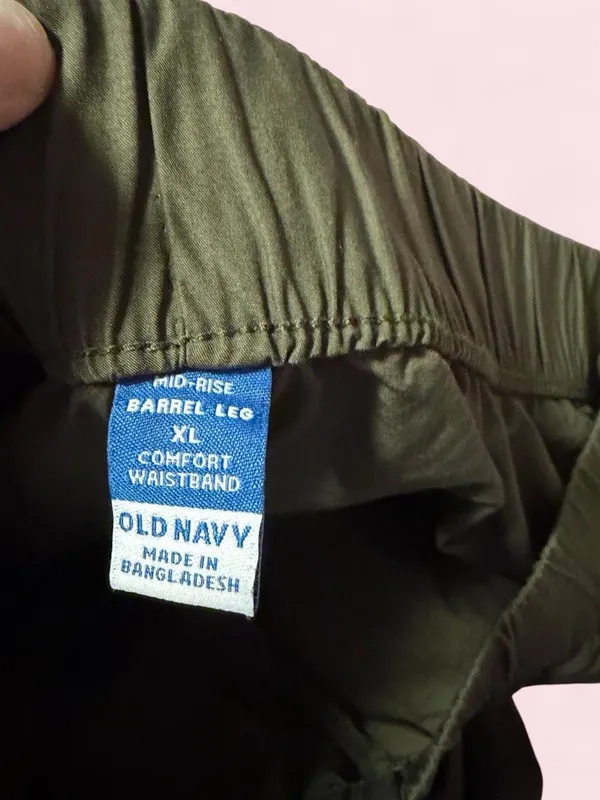 Old Navy Olive Barrel Wide-Leg Cargo Pants - Image 3