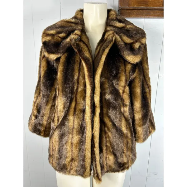 Luii Women's Size L Faux Fur Coat with 2/3 Length Sleeves in Dark Brown/Brown. - Image 2