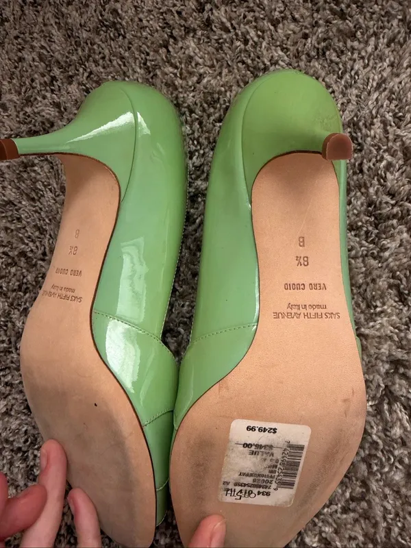 Saks Fifth Avenue Vero Cuoio Green Kitten Heels Size 8.5 shoe. - Image 4