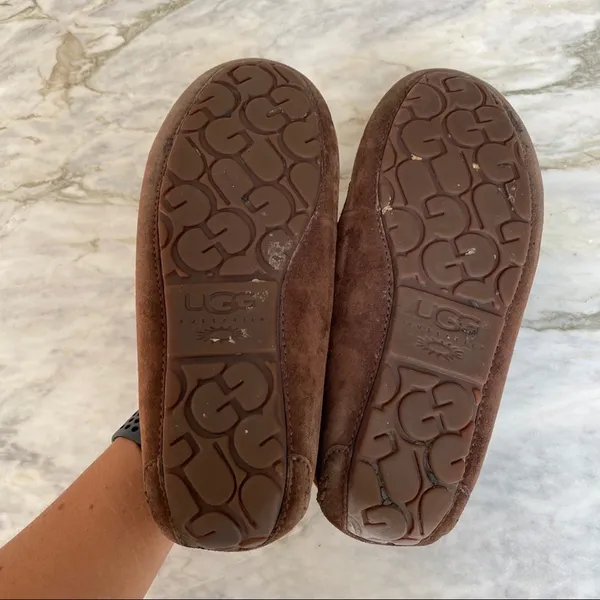 UGG Womens Shearling Lined Chocolate Brown Suede Moccasin Slippers Size 6 - Image 4