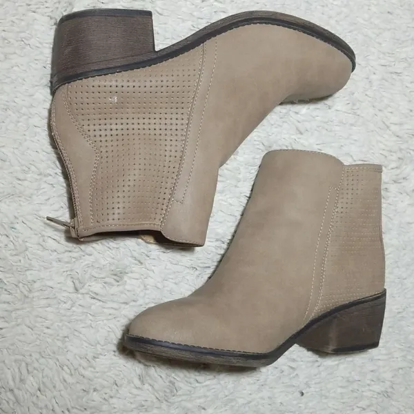 Seven Dials Yuliana heeled ankle booties boots 8 - Image 2