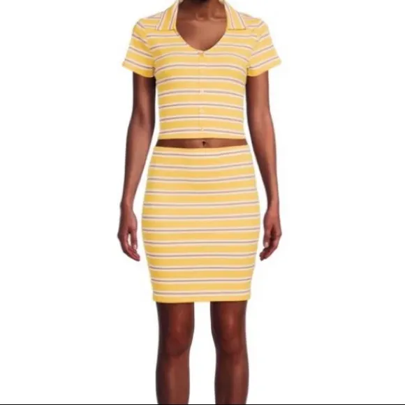 2 Piece Polo set Yellow Size XL - Image 3