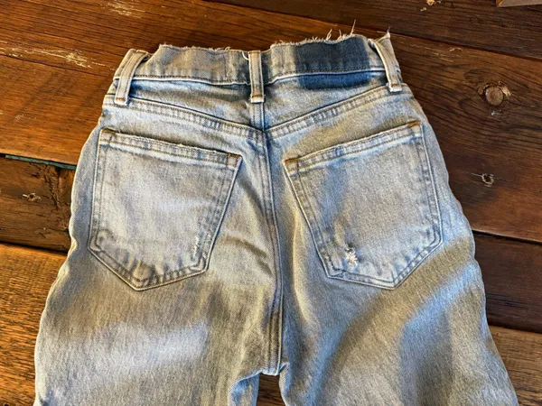 Abercrombie Jeans - Image 4