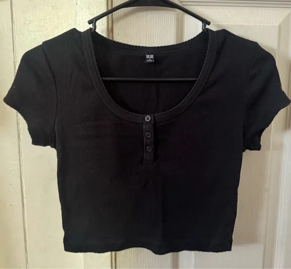 Black crop top - Image 2